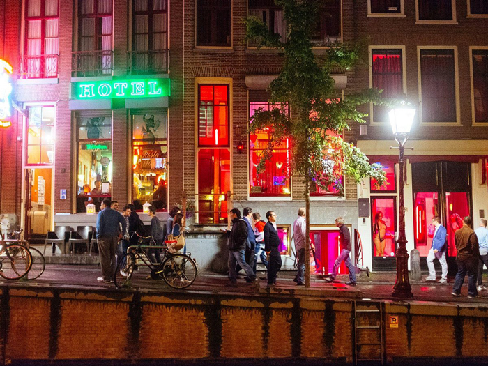 Visit Red Light District city break Amsterdam
