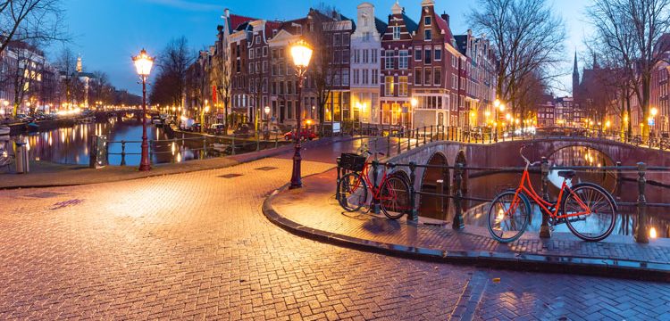 The best clubs and bars at Leidse Square, Amsterdam