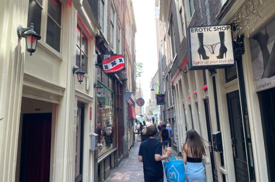 What to do and see at the The Red Light District in Amsterdam?