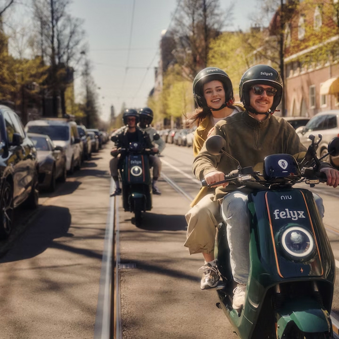 Discover Scooter rental Amsterdam