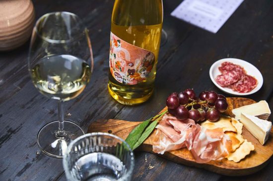 Wijnproeverij-activiteiten-koppels-amsterdam