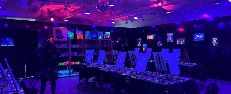 Rembrandt van Wine Amsterdam mixes neon painting with drinks